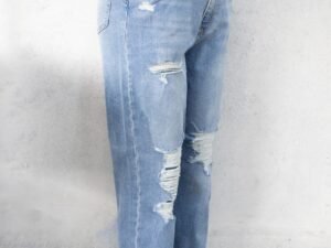 2137 Mom Jeans
