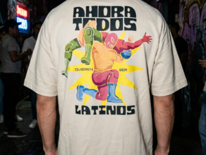 Playera Oversize "Latinos"